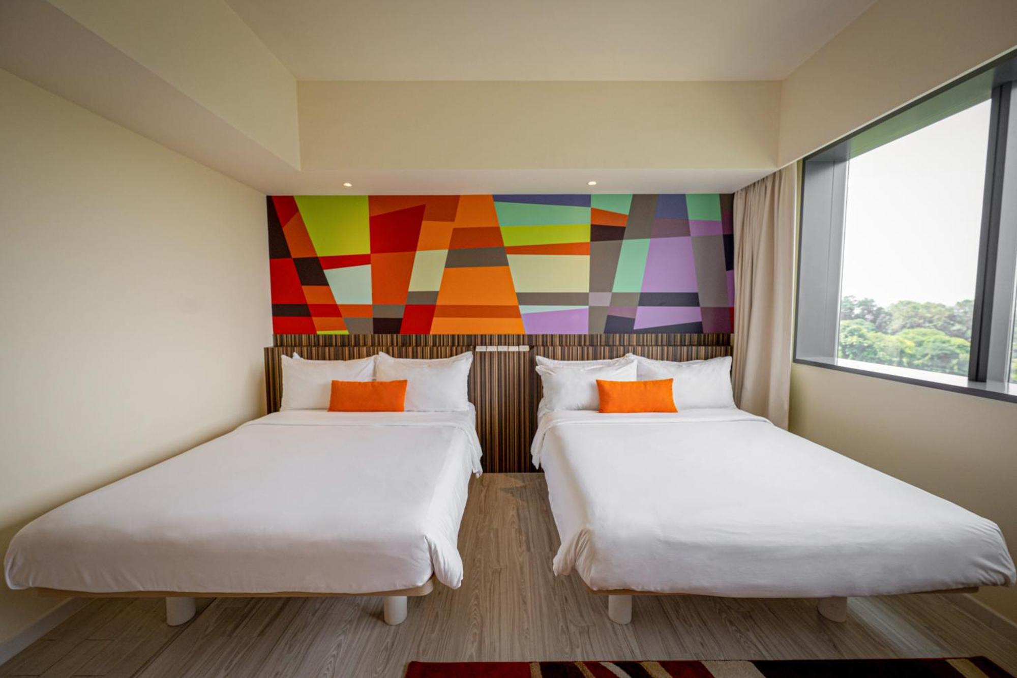 Genting Hotel Jurong Singapore Exterior photo